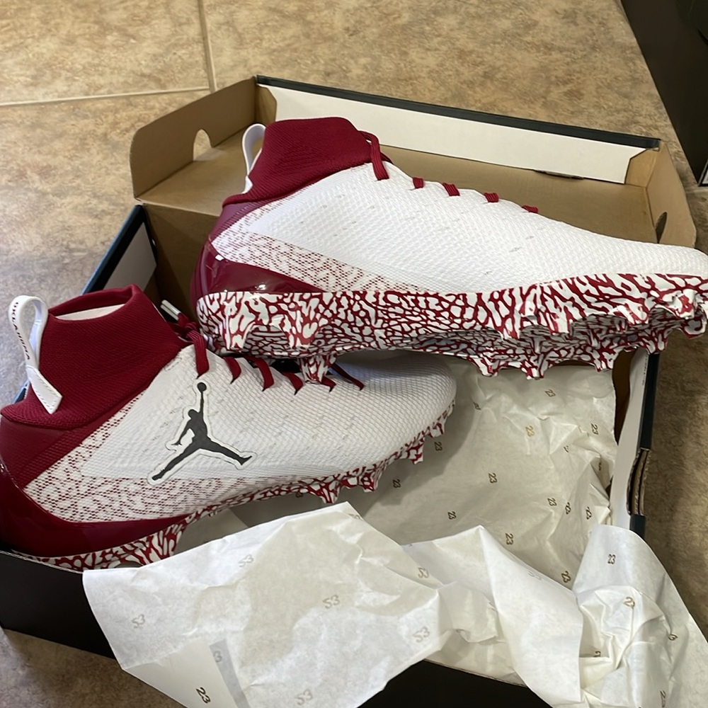 Jordan OU Cleats